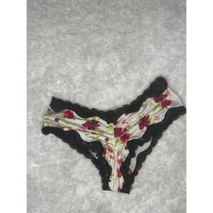 Victoria’s Secret Floral Lace Trim Cheeky Panty Black Lace Rose Print Size S Y2K